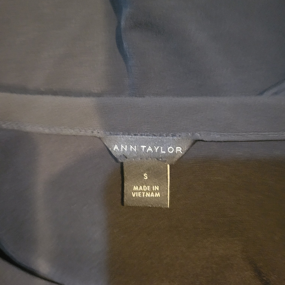 Ann Taylor Solid Black Babydoll Cap Sleeve Sheer Front Blouse Button Up | Small - Picture 6 of 7